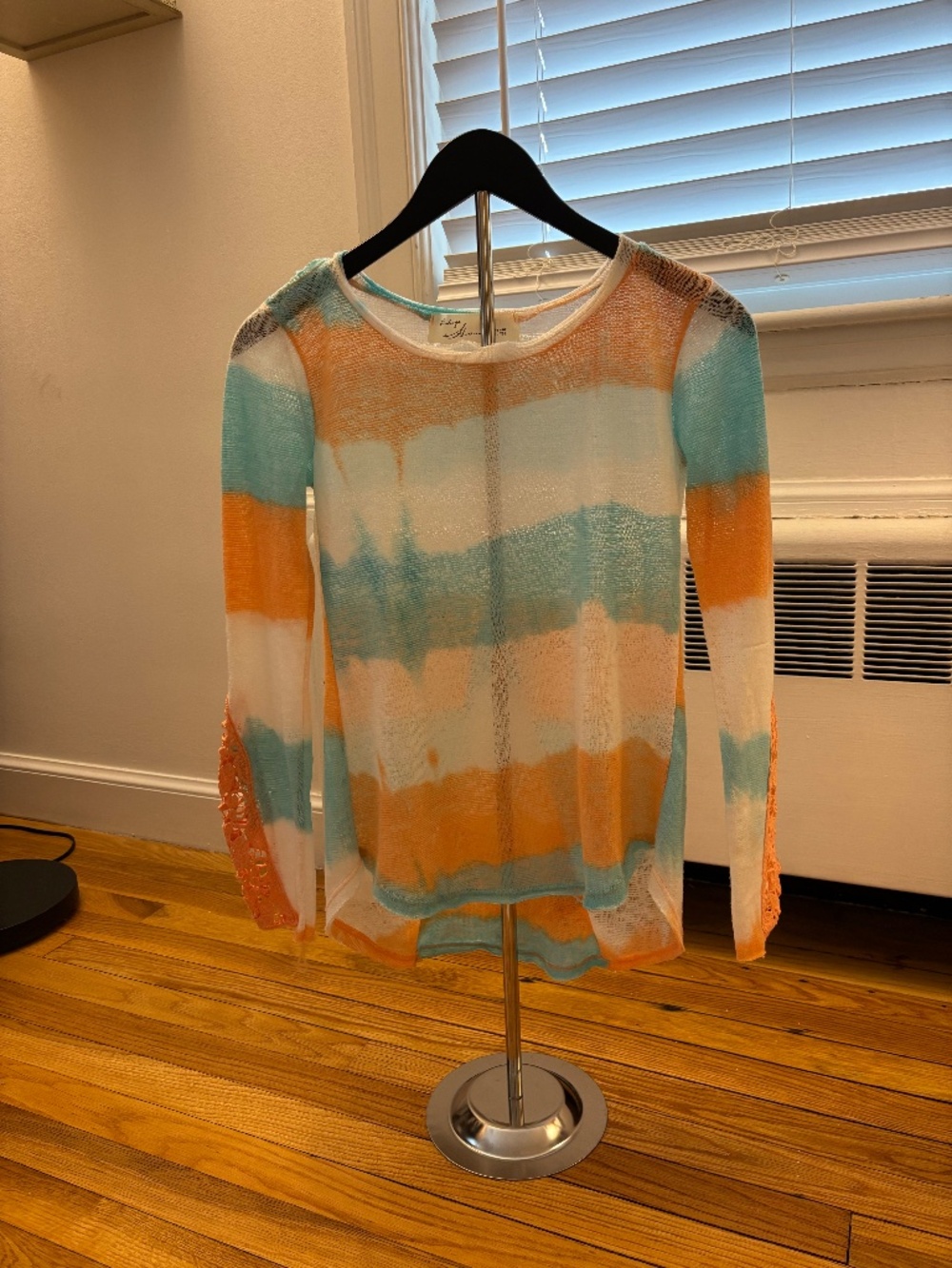 Like New Women's Boho Tie-Dye Cotton Long Sleeve Top w/ Lace Sleeves Size Small